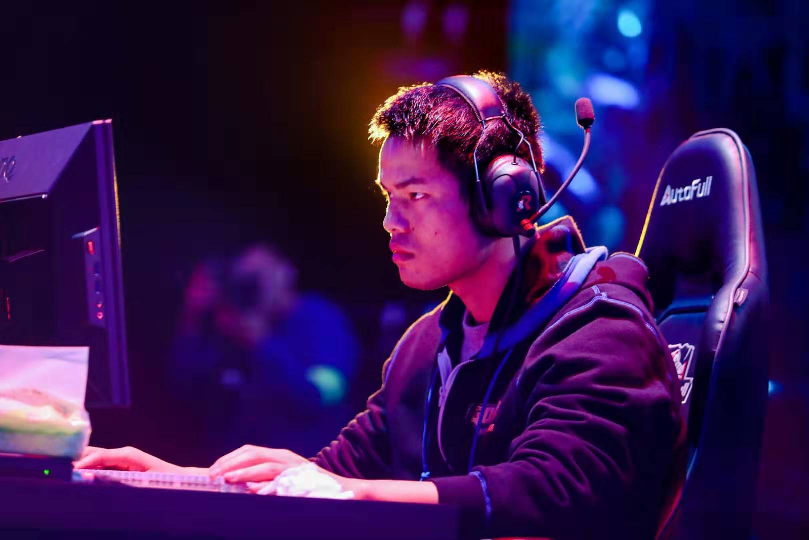 比赛风格闻 比赛风格闻