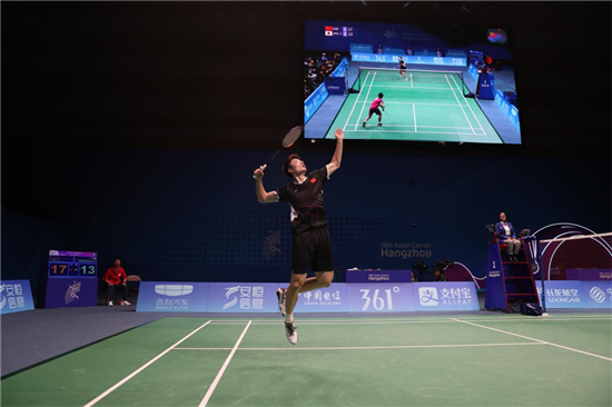 而不是靠自 而不是靠自