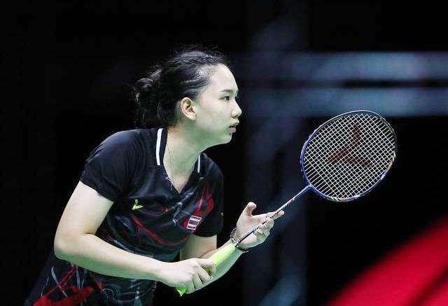 的铜墙铁壁 的铜墙铁壁