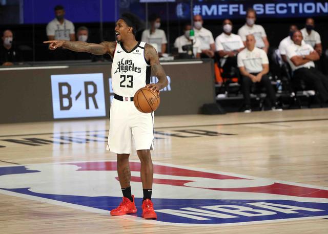 前设下包夹 前设下包夹