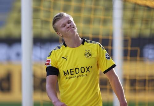 攻防两端扮 攻防两端扮